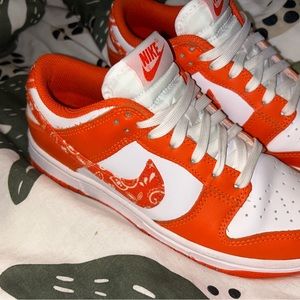Wmns Dunk Low ‘Orange Paisley’ size 5.5 - Not in box